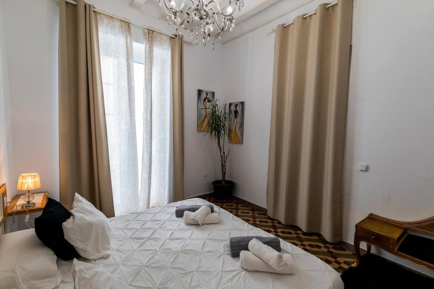 Sh Casa Buda Gran Apartamento En El Centro กาดิซ ภายนอก รูปภาพ